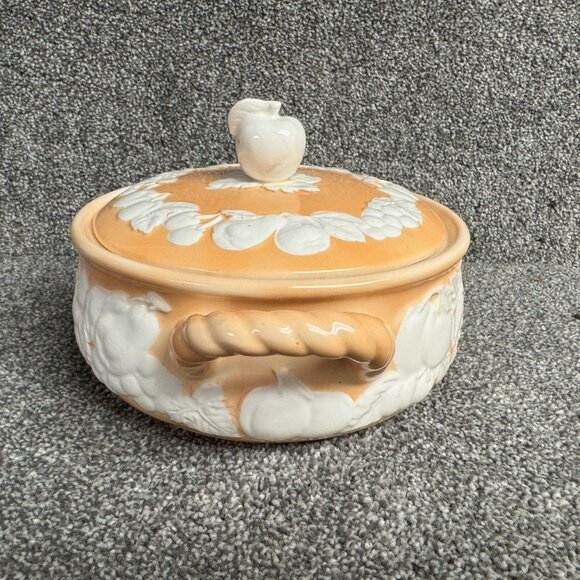 Vintage Cameo by Shafford Lidded Serving Bowl w/ Handles Peach White Fruit -1293 - Picture 4 of 11